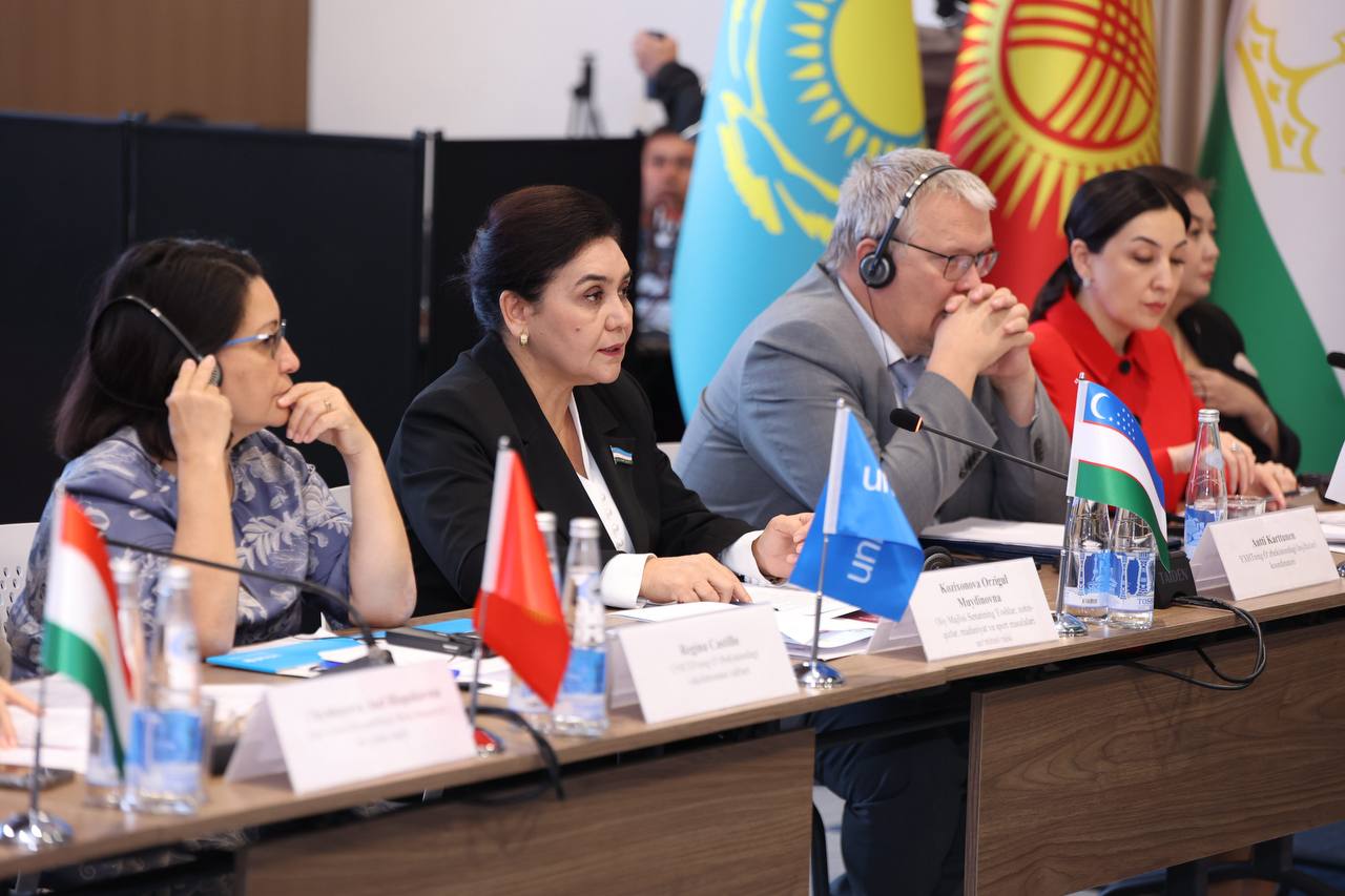 11-12 sentyabr kunlari o’tkazilgan Markaziy Osiyo mamlakatlarining Bola huquqlari bo’yicha vakillari ishtirokidagi birinchi xalqaro forumdan fotolavhalar